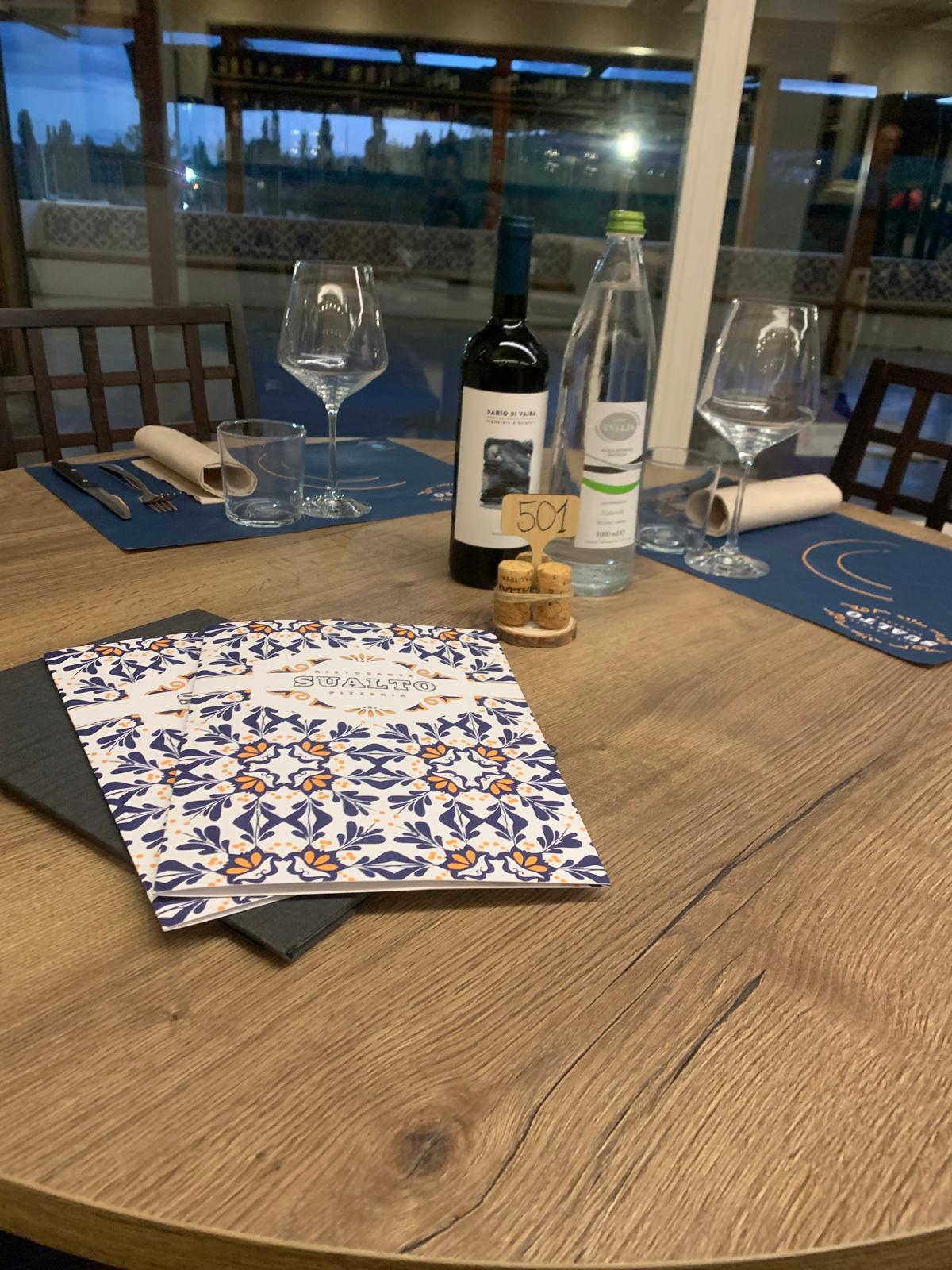 Tavoli apparecchiati